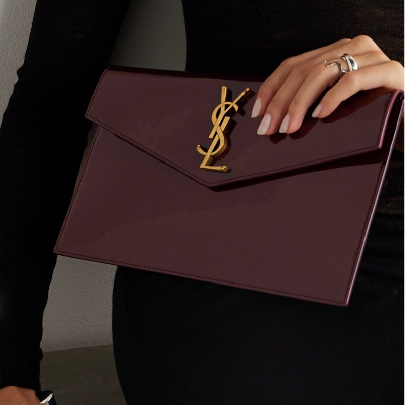 Pochette Uptown Patent Leather York Essential